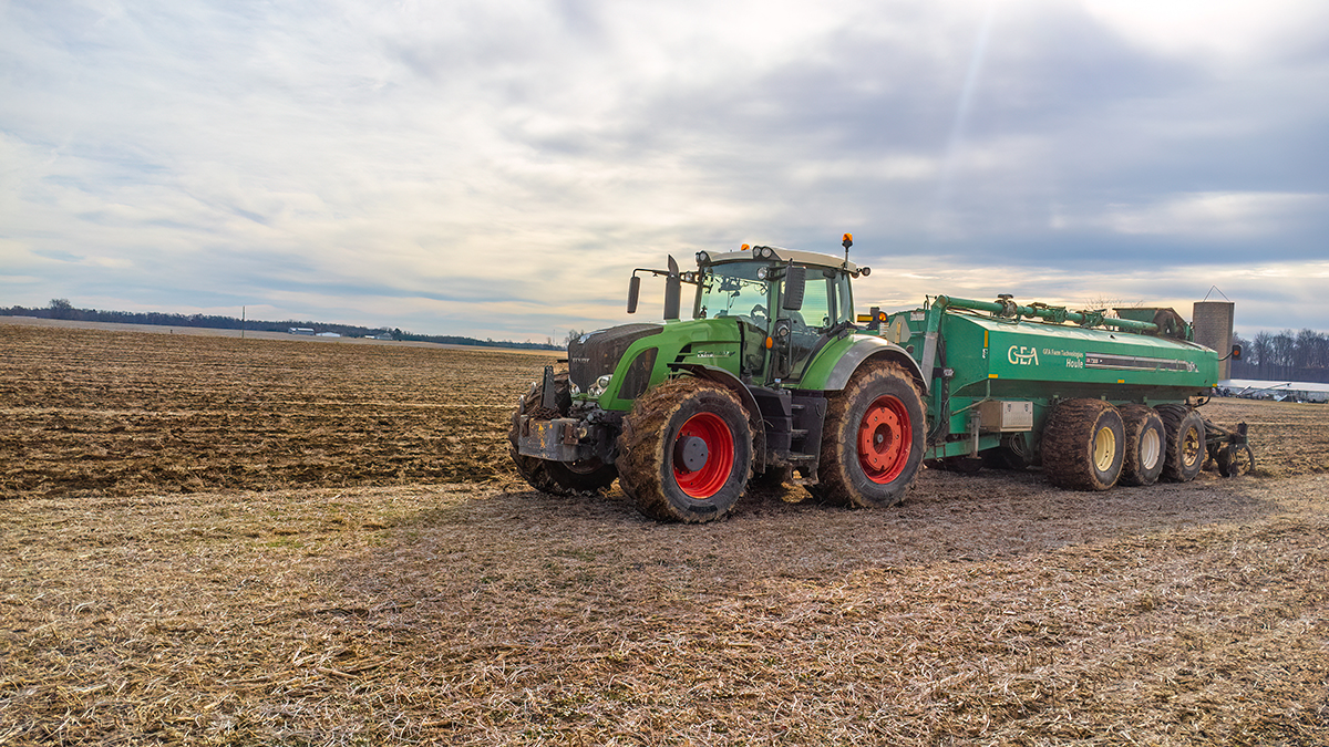 Top trailer tire built for rugged terrain and heavy-duty use